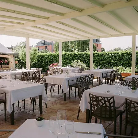 Otel Al Ponte De Fero